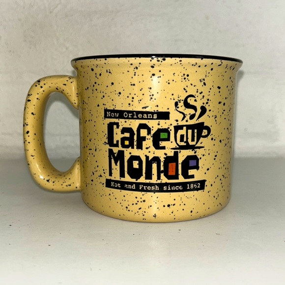 O652 Collectable Café DuMonde Coffee Mug - Picture 2 of 4